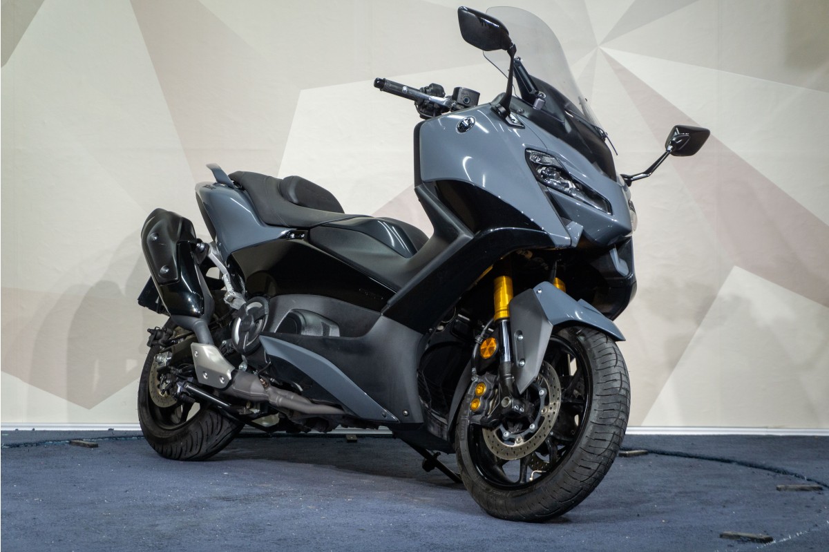 YAMAHA T-MAX TECH